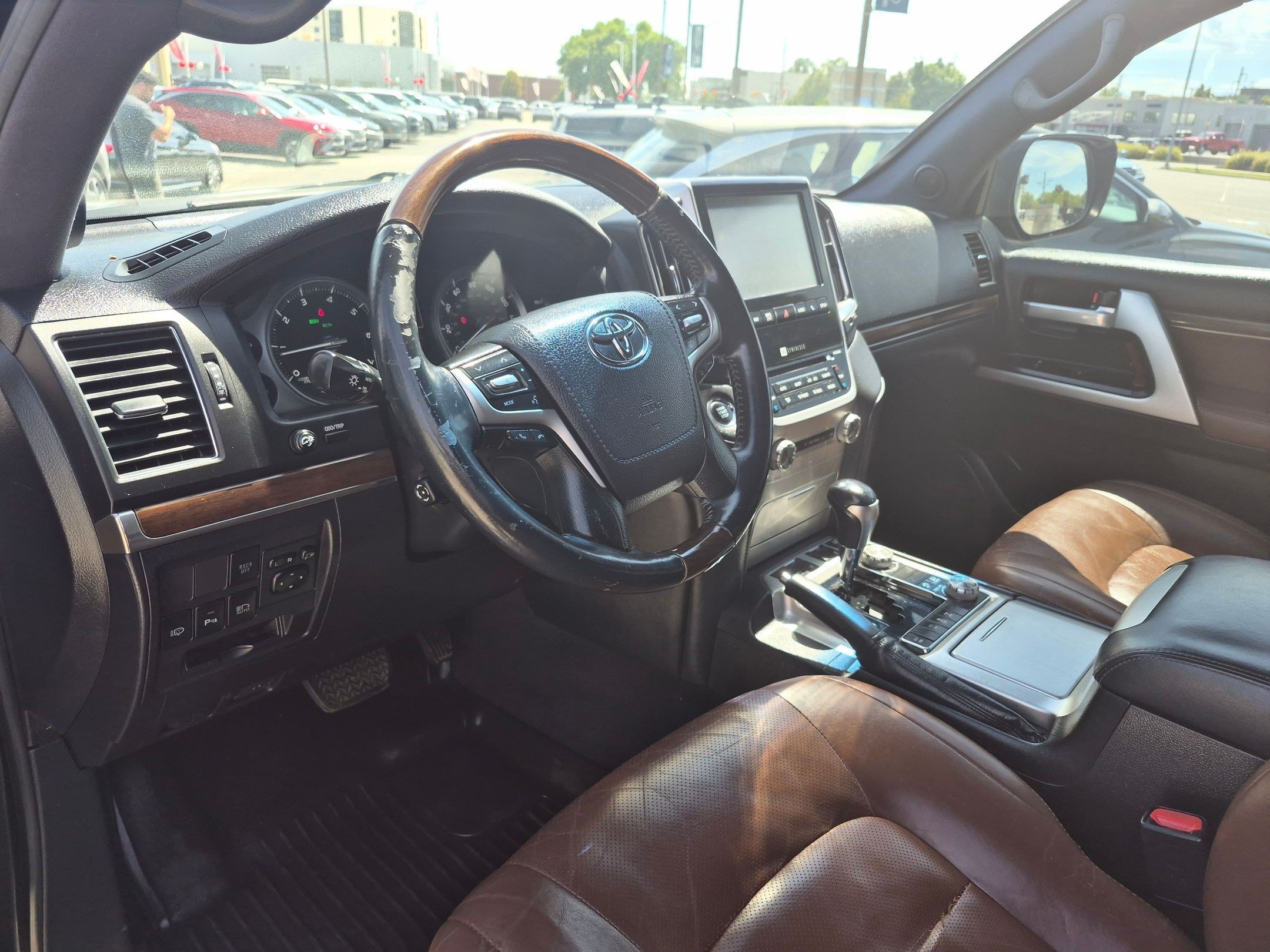 Used 2017 Midnight Black Metallic Toyota Base image 13