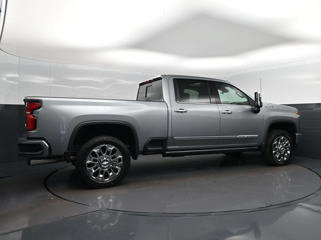 New 2026 Sterling Gray Metallic Chevrolet High Country image 8