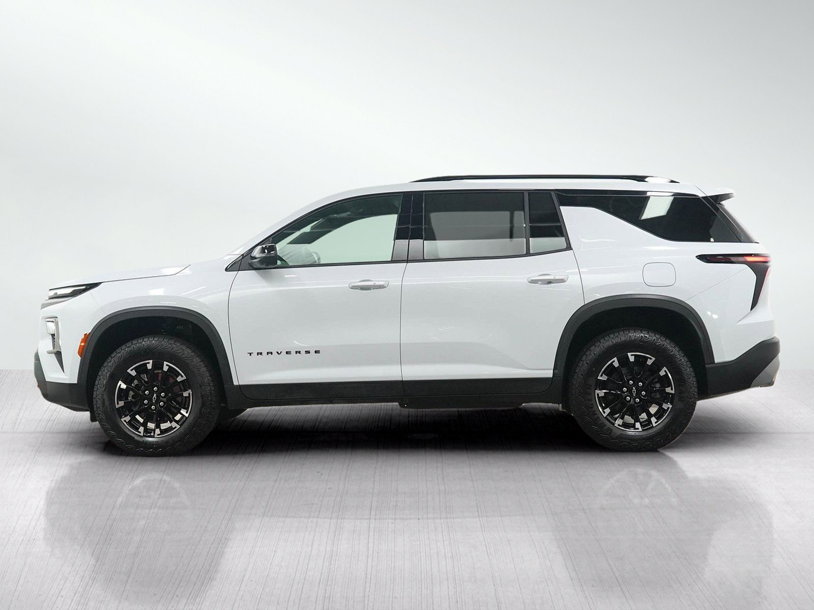 Used 2026 Chevrolet Traverse Z71 with VIN 1GNEVJKSXTJ122396 for sale in White Bear Lake, Minnesota