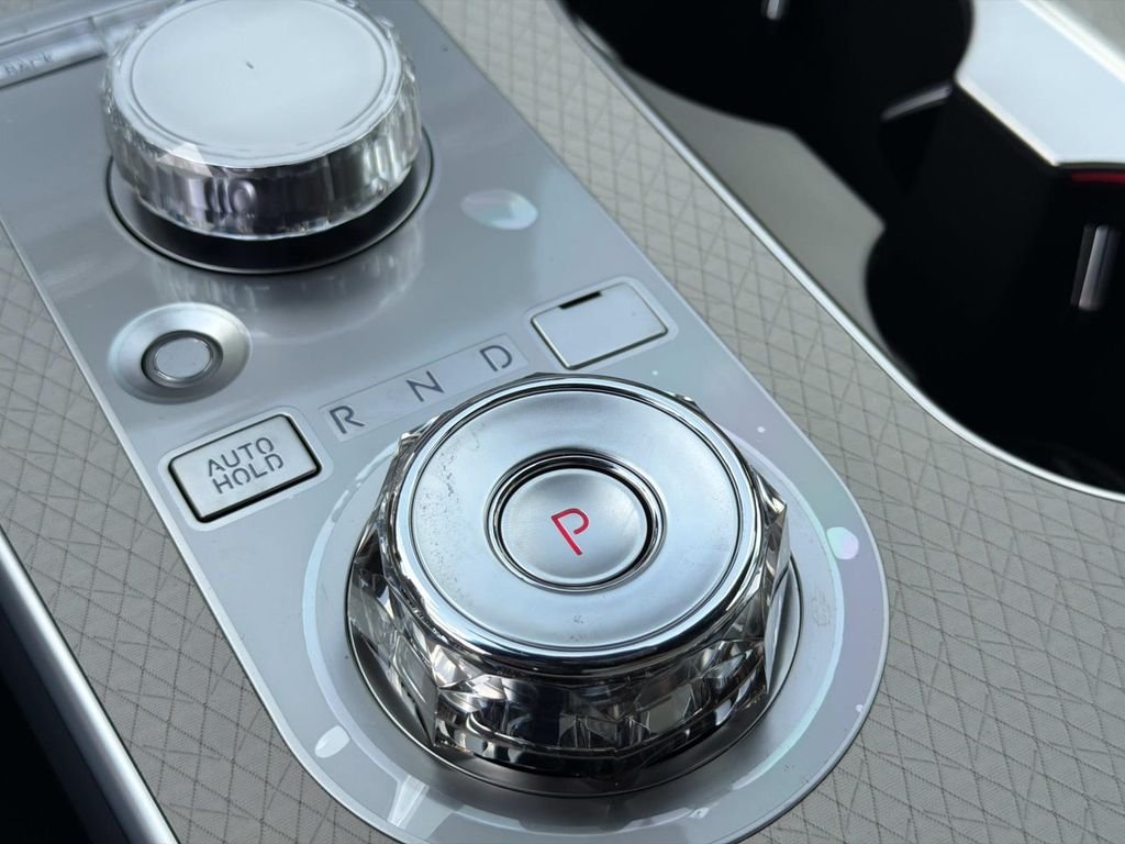 New 2026 Silver Genesis 3.5T Prestige image 29