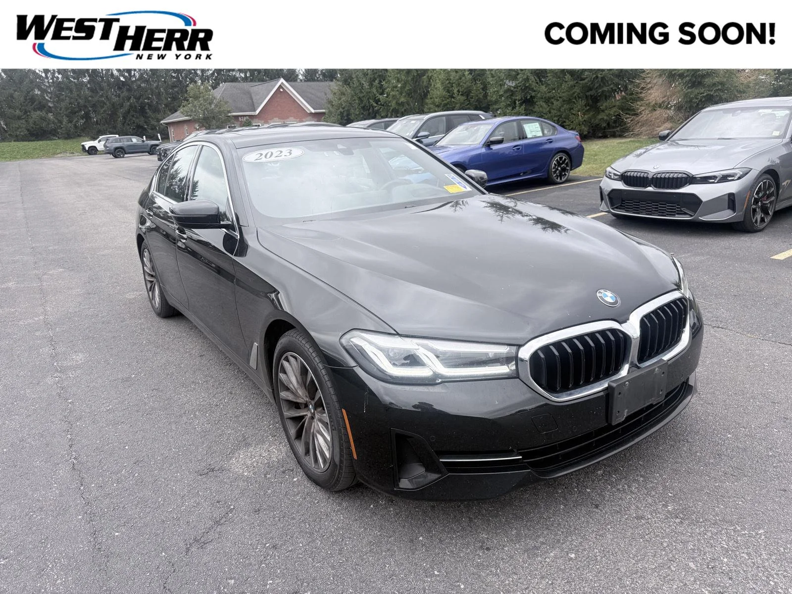 Used 2023 Black Sapphire Metallic BMW 530i xDrive image 1