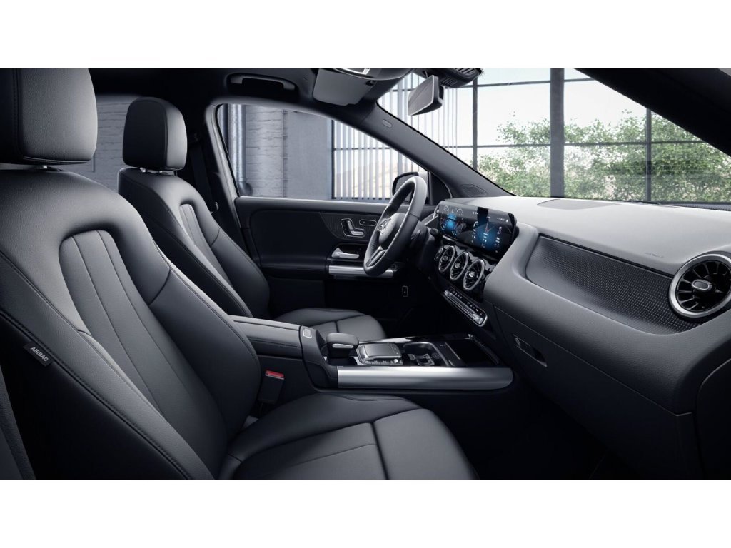 Certified Used 2023 Polar White Mercedes-Benz GLA 250 4MATIC® image 4