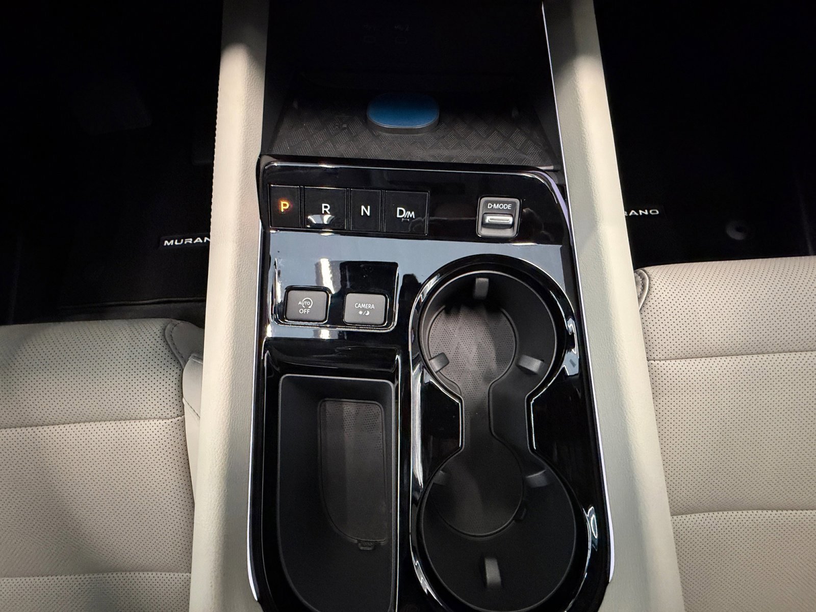 New 2026 Everest White Pearl Tricoat Nissan SL image 25