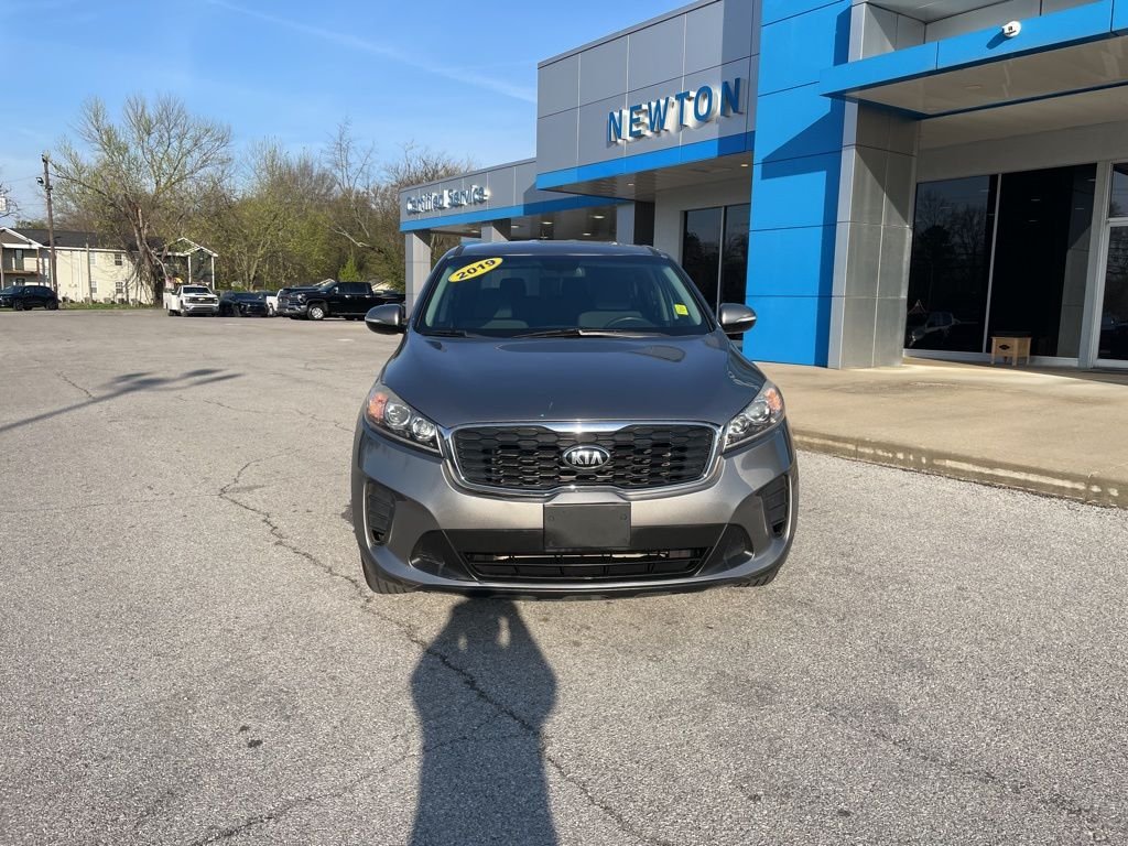 Used 2019 Kia Sorento LX with VIN 5XYPG4A50KG496054 for sale in Russellville, KY