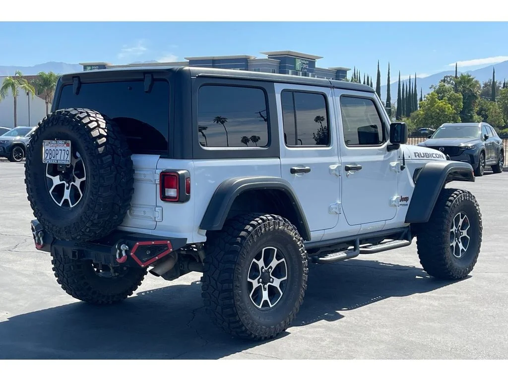 Used 2022 Bright White Clearcoat Jeep Unlimited Rubicon image 6