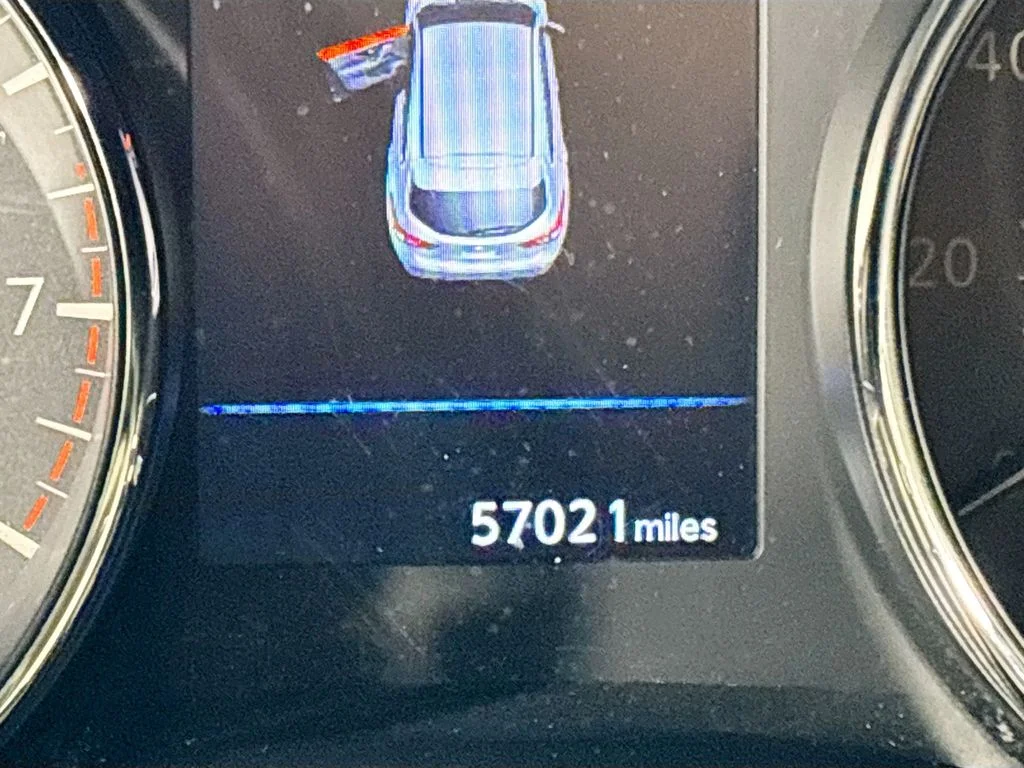 Used 2019 Black Nissan S image 14