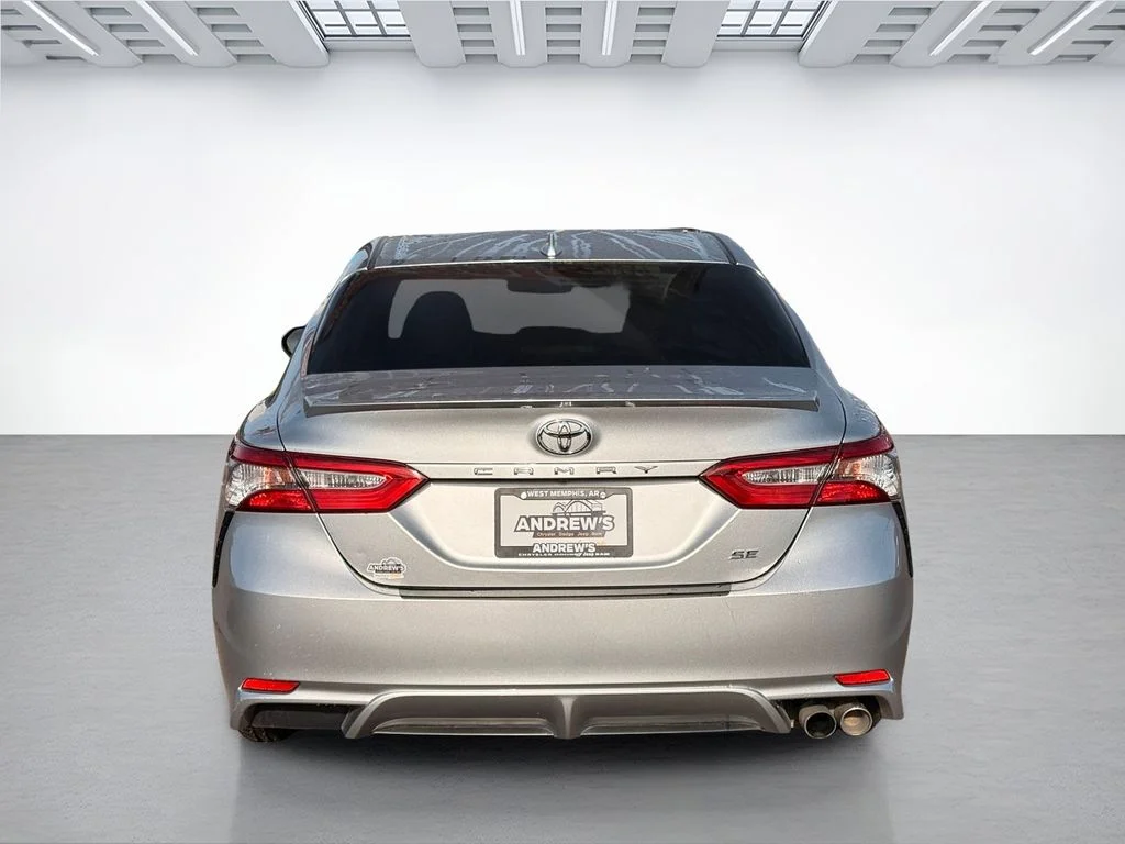 Used 2019 Silver Toyota SE image 4