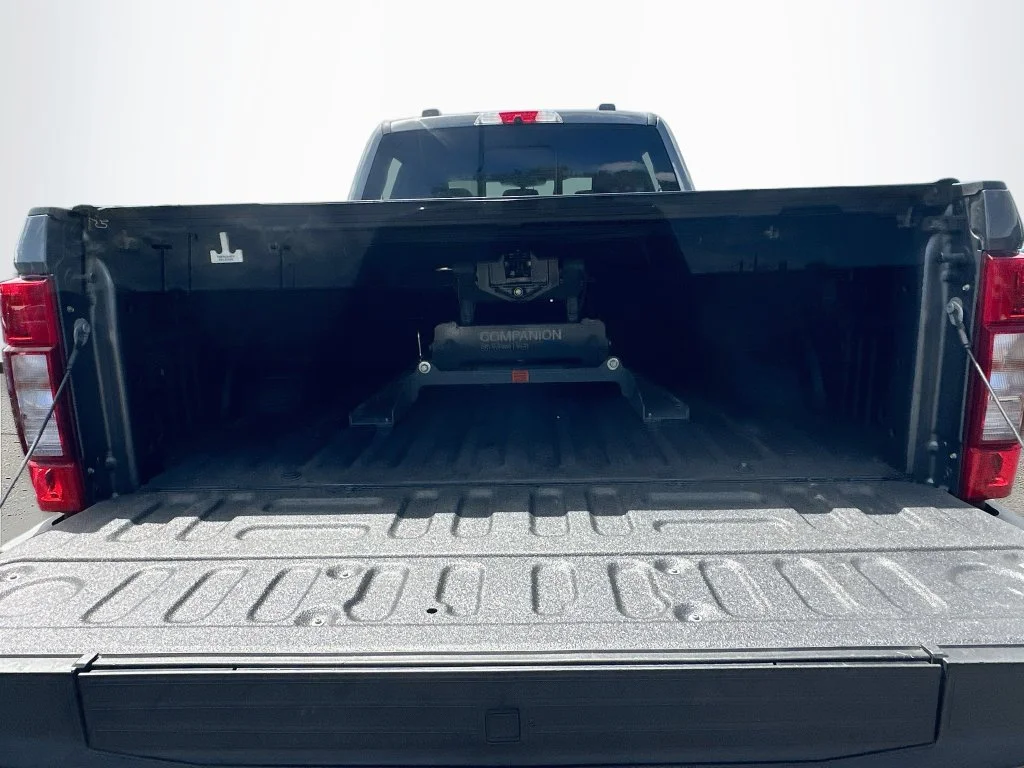 Used 2022 Gray Ford Lariat image 26