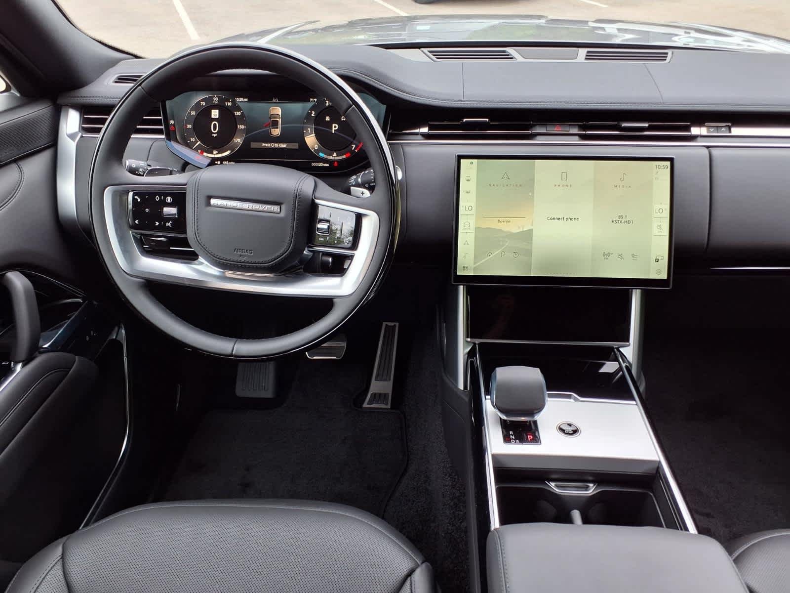 New 2026 Eiger Grey Land Rover SE image 19
