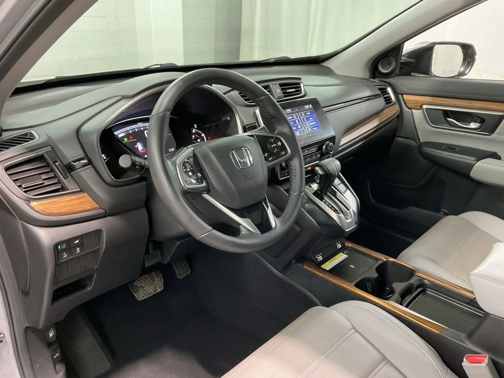 Used 2022 Lunar Silver Metallic Honda AWD TRG image 17