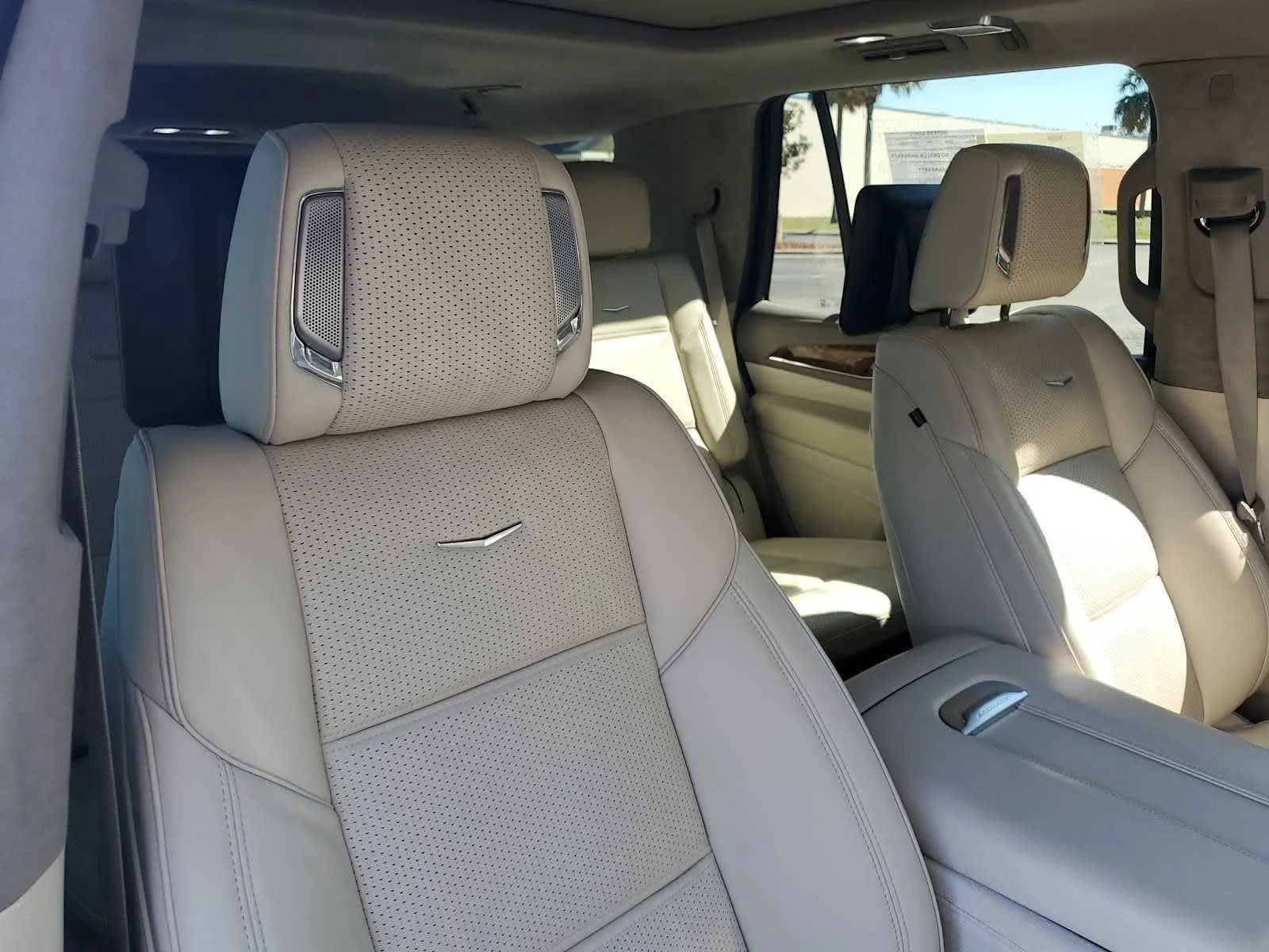 Used 2024 Sandstone Metallic Cadillac Sport Platinum image 19