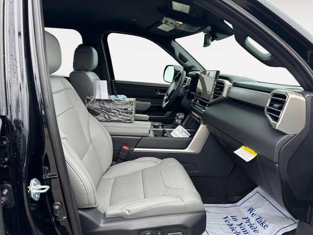 2026 Toyota Tundra Limited - Photo 15