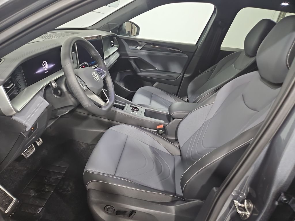 2026 Volkswagen Tiguan SE R-LINE BLACK - Photo 9