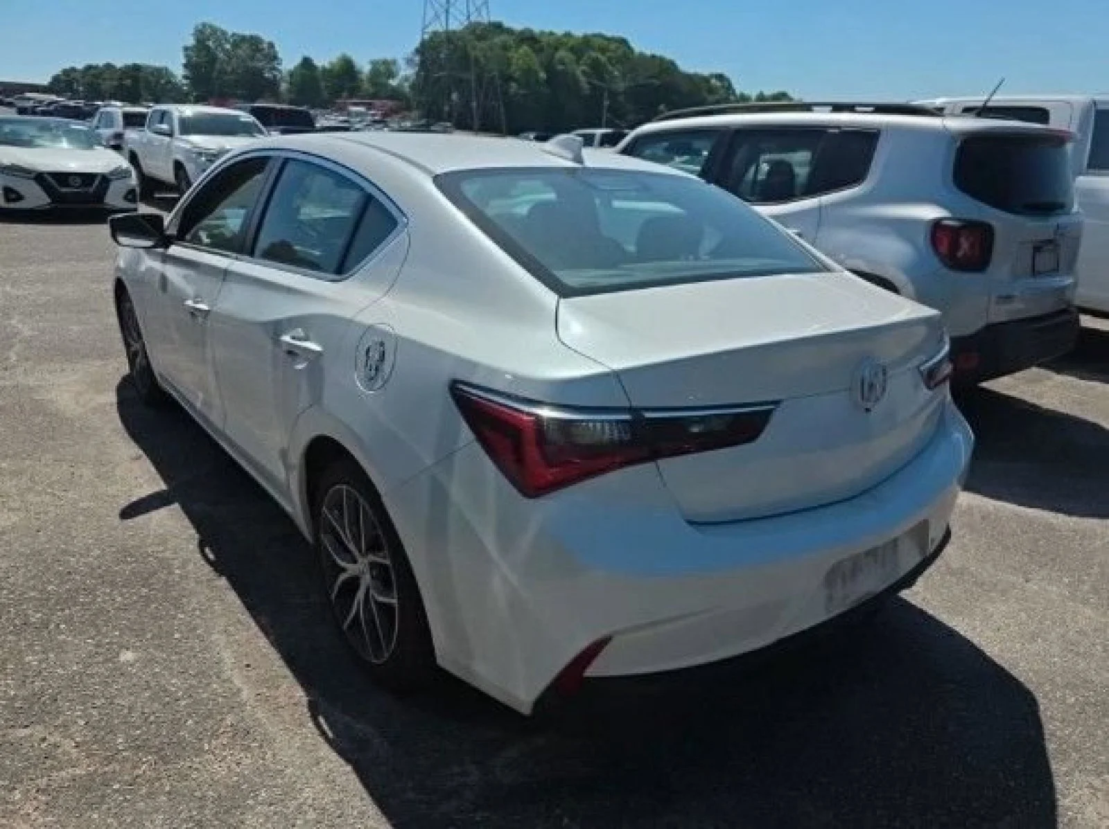 Used 2020 Platinum White Pearl Acura w/Premium Pkg image 4