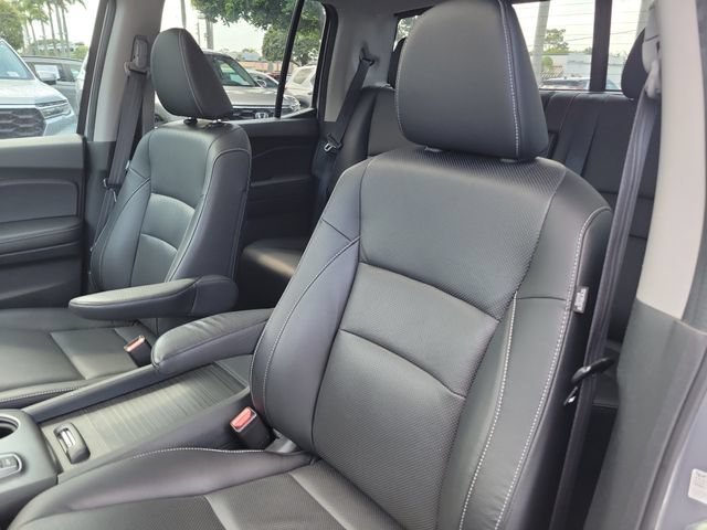 Certified Used 2023 Lunar Silver Metallic Honda AWD RTL-E image 18