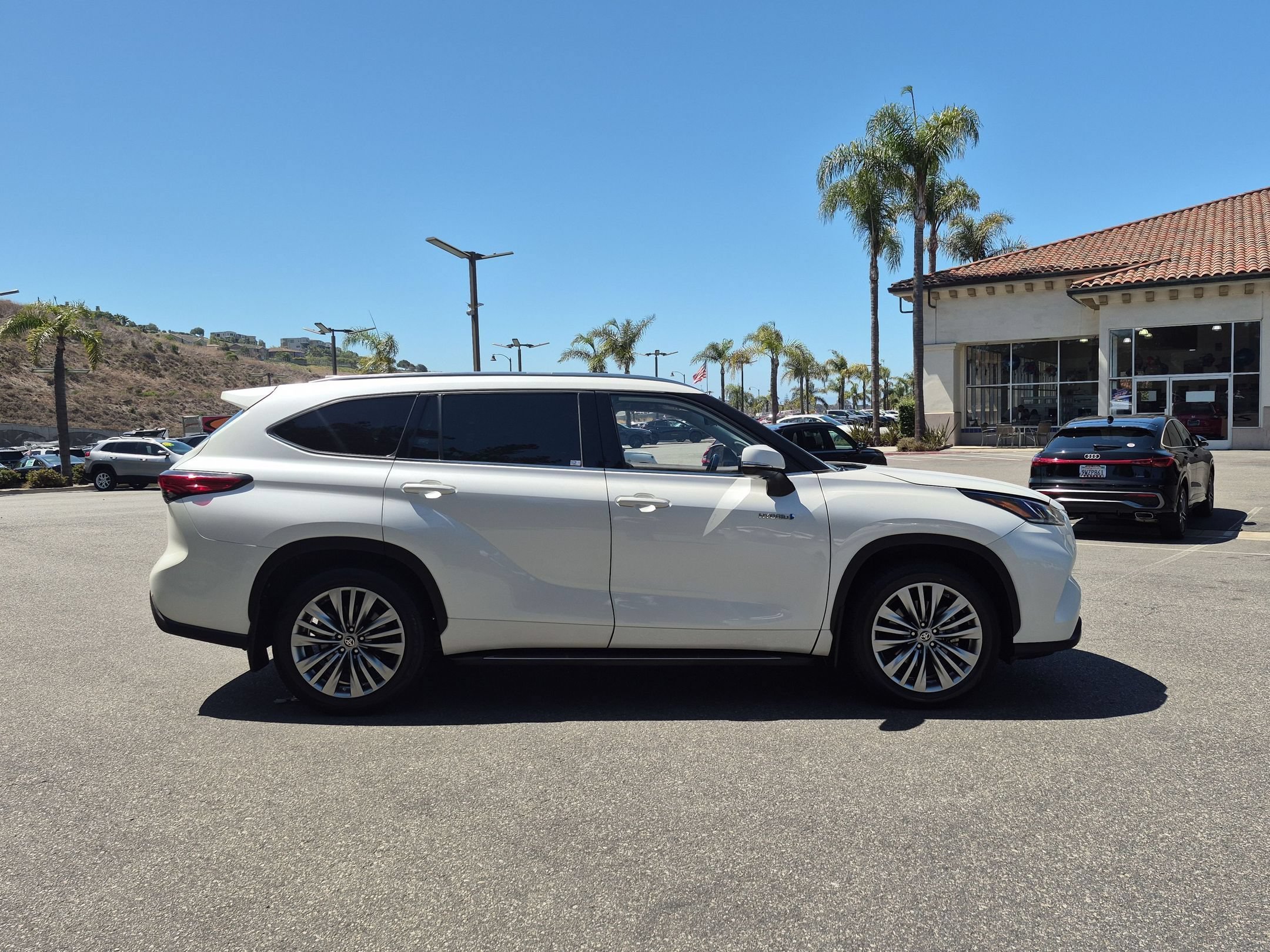 Used 2021 Blizzard Pearl Toyota Hybrid Platinum image 6