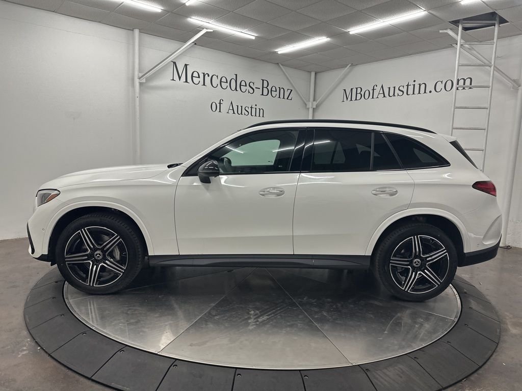 Used 2026 White Mercedes-Benz GLC 300 image 4