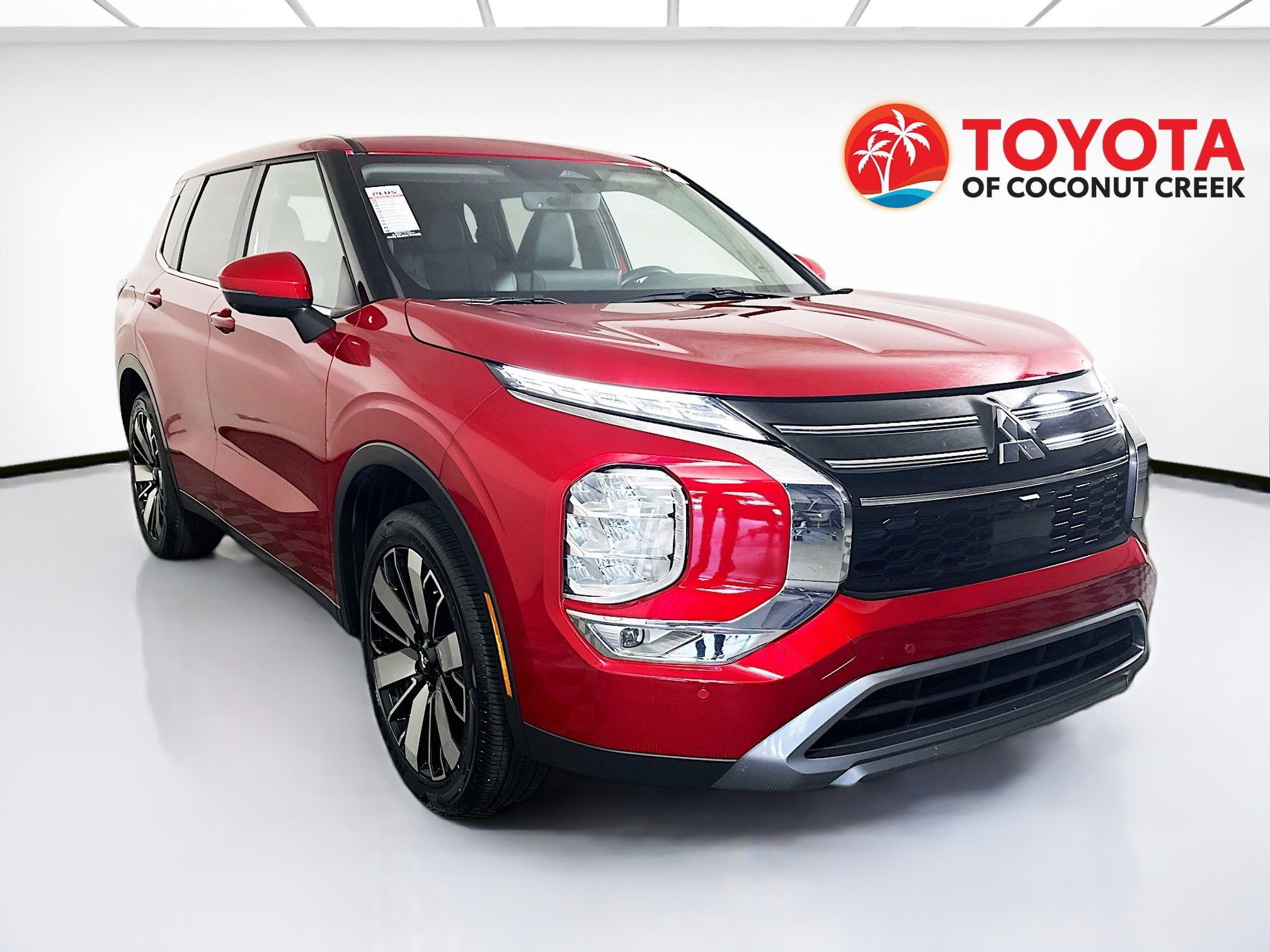 2025 Mitsubishi Outlander SE 2WD's photo