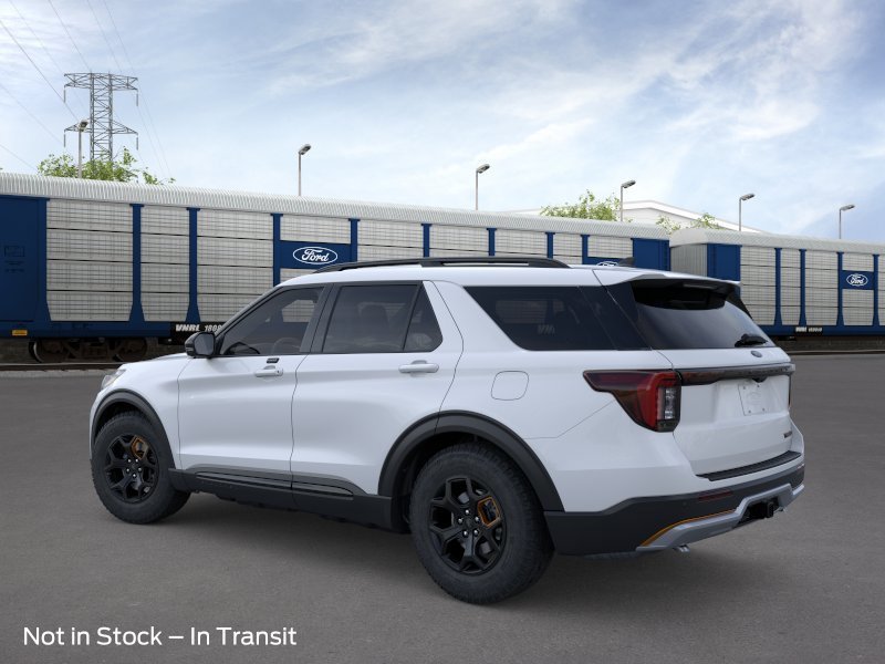 New 2026 Space White Metallic Ford Tremor image 4