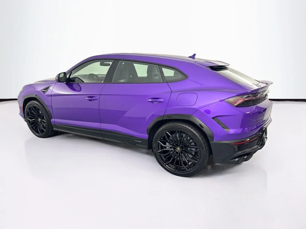 New 2026  Lamborghini SE image 7