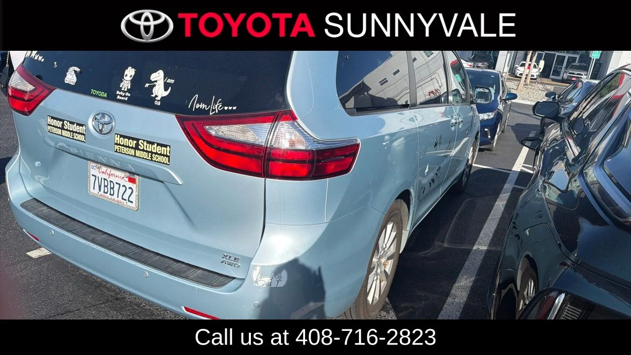 Used 2017 Blue Toyota XLE Premium image 2