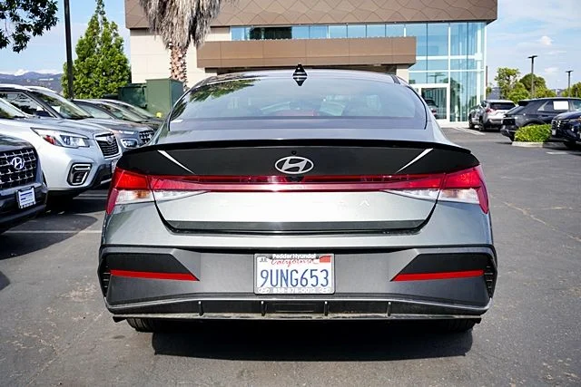 Used 2025 Gray Hyundai SEL Sport image 8