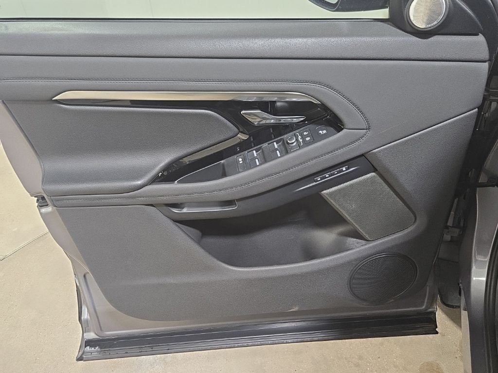 Used 2022 Eiger Gray Metallic Land Rover R-Dynamic SE image 20