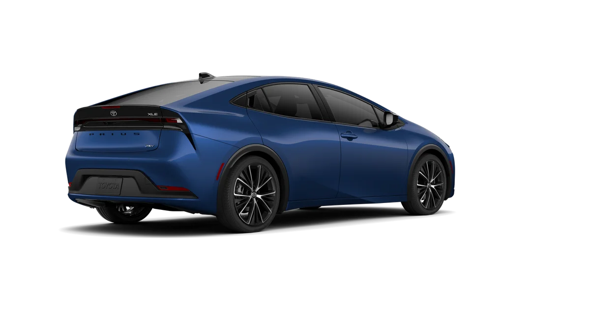 New 2026 Reservoir Blue Toyota XLE image 32