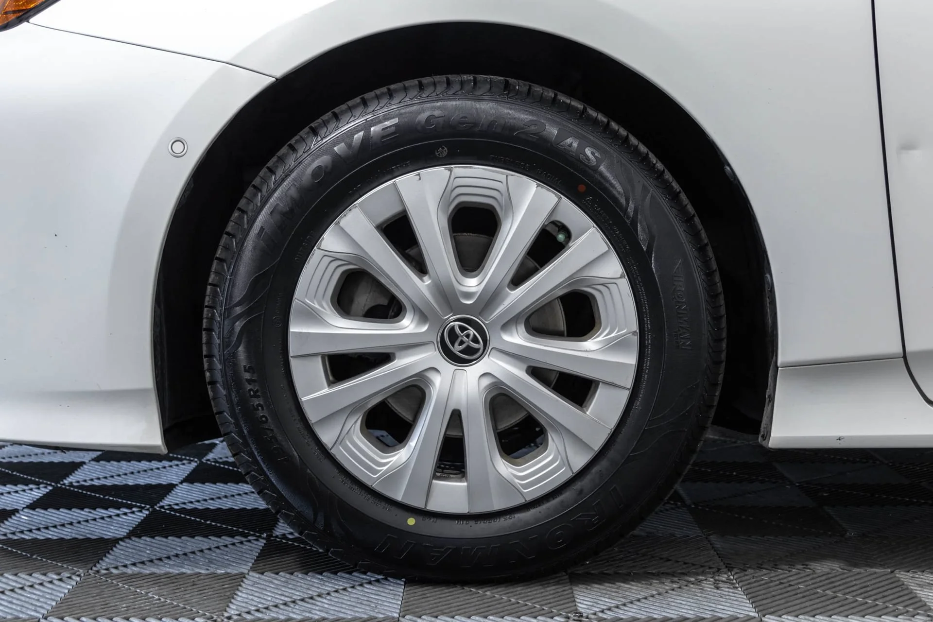 Used 2021  Toyota L Eco image 44