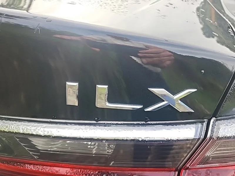 Used 2022  Acura Premium Package image 11