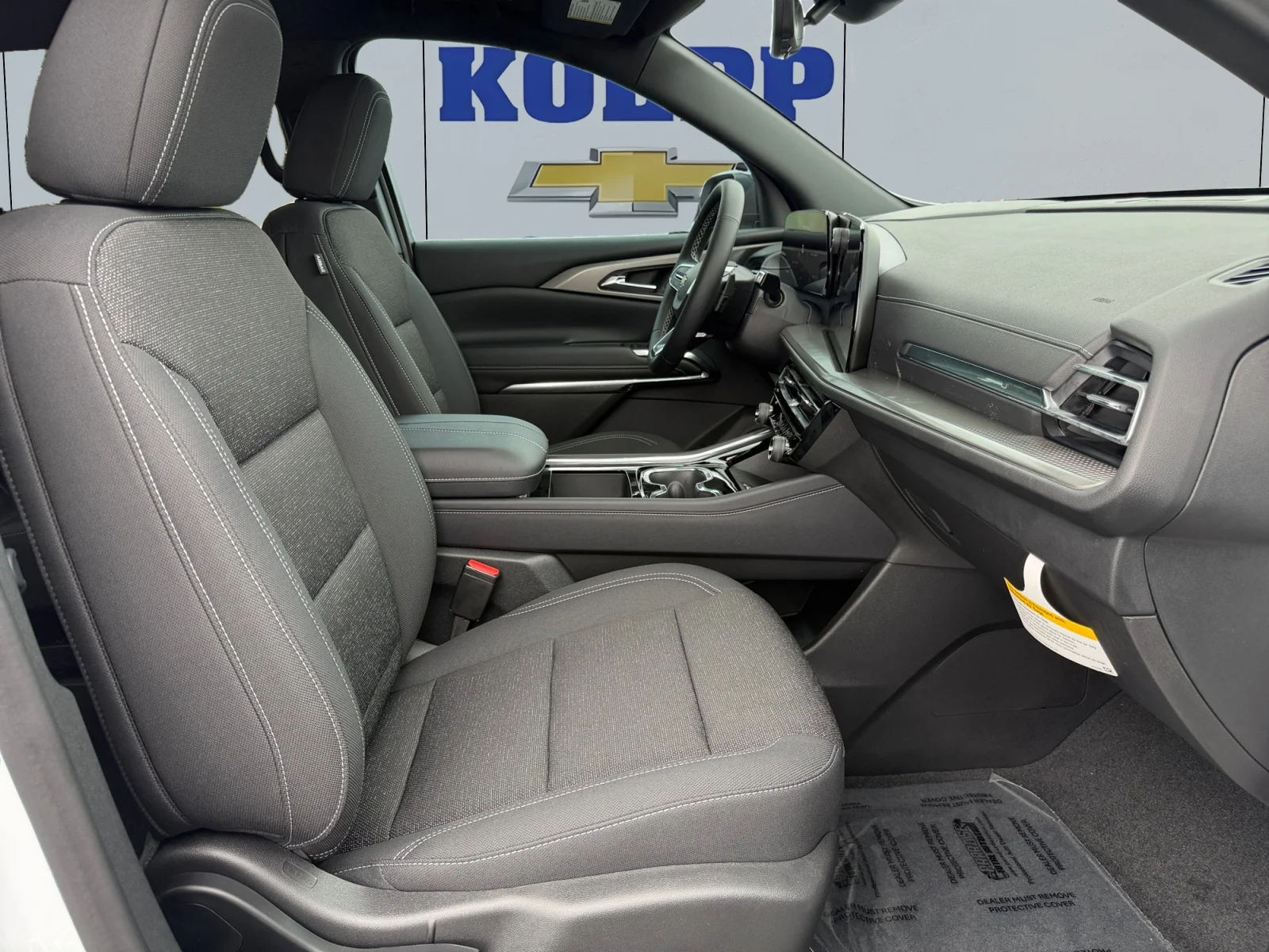 New 2027 Summit White Chevrolet LT image 17