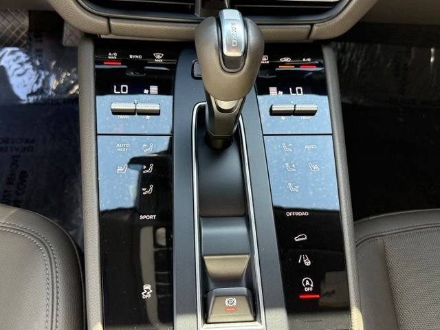 Used 2023 Brown Porsche  image 16