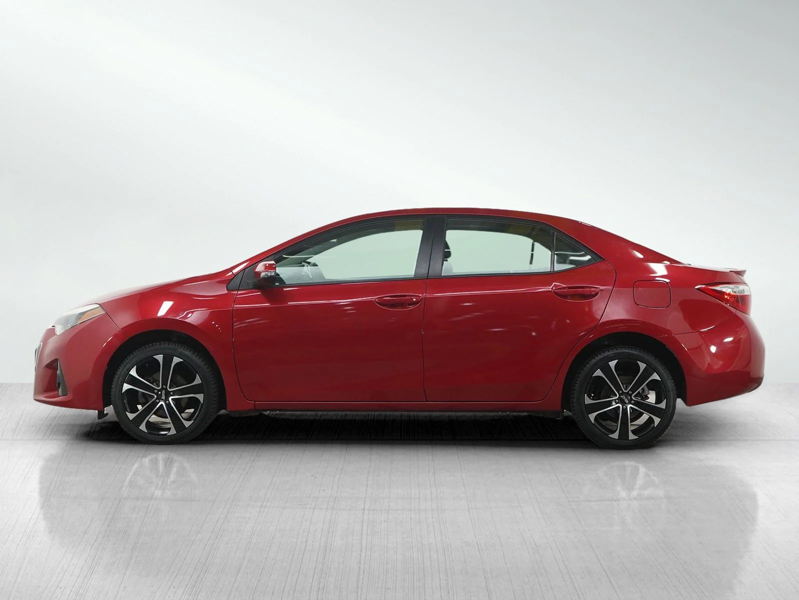 Used 2015 Toyota Corolla S Plus with VIN 5YFBURHE0FP236695 for sale in Burnsville, Minnesota