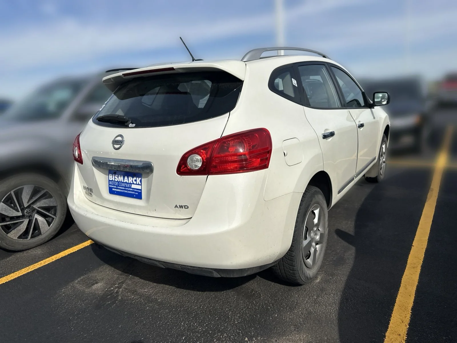 Used 2015  Nissan S image 3