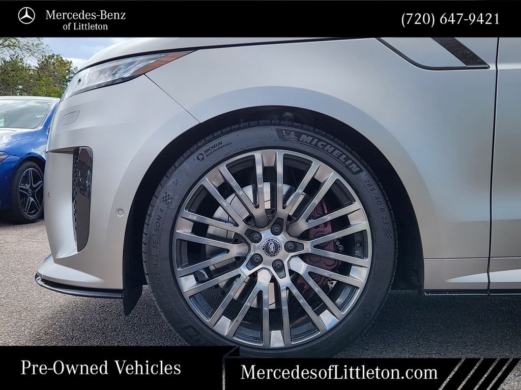 Used 2024 Silver Land Rover SV Edition One Flux Silver image 9