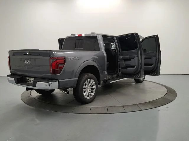Used 2025 Gray Ford Lariat image 16