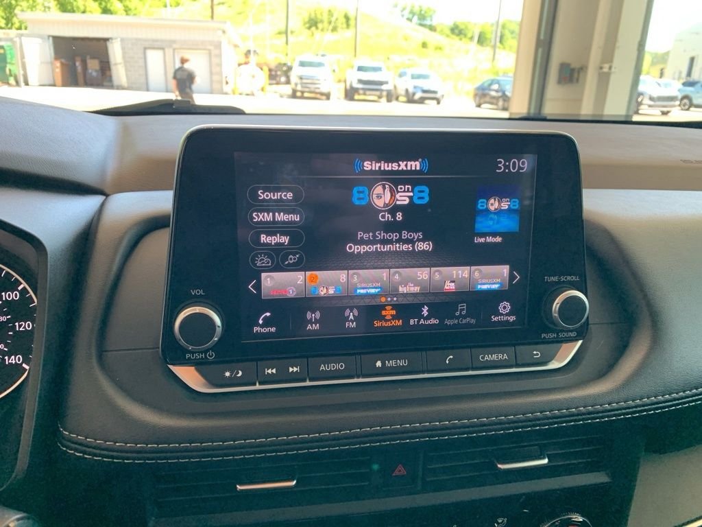 Used 2023 Blue Nissan S image 8