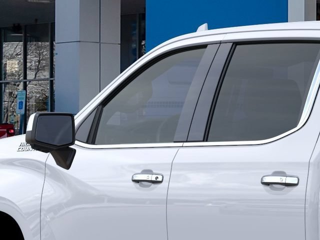 New 2026 Polar White Tricoat Chevrolet High Country image 13