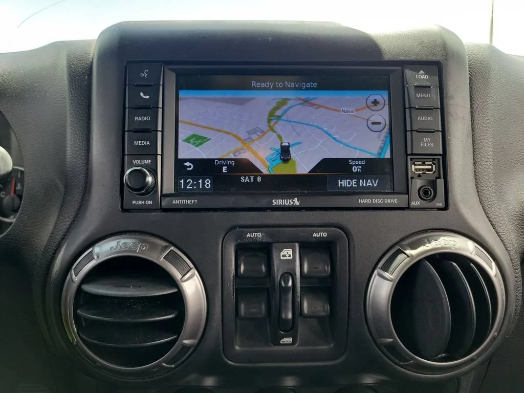 Used 2018 Gray Jeep Altitude 4x4 image 14