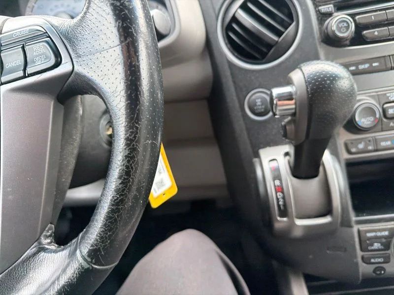 Used 2013  Honda EX-L image 18