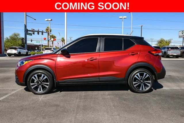 Used 2020 Red Nissan SV image 2