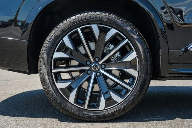 2026 Volvo XC90 Ultra - Photo 18