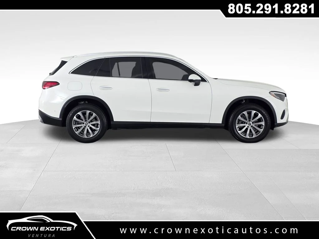 Used 2023  Mercedes-Benz GLC 300 image 8