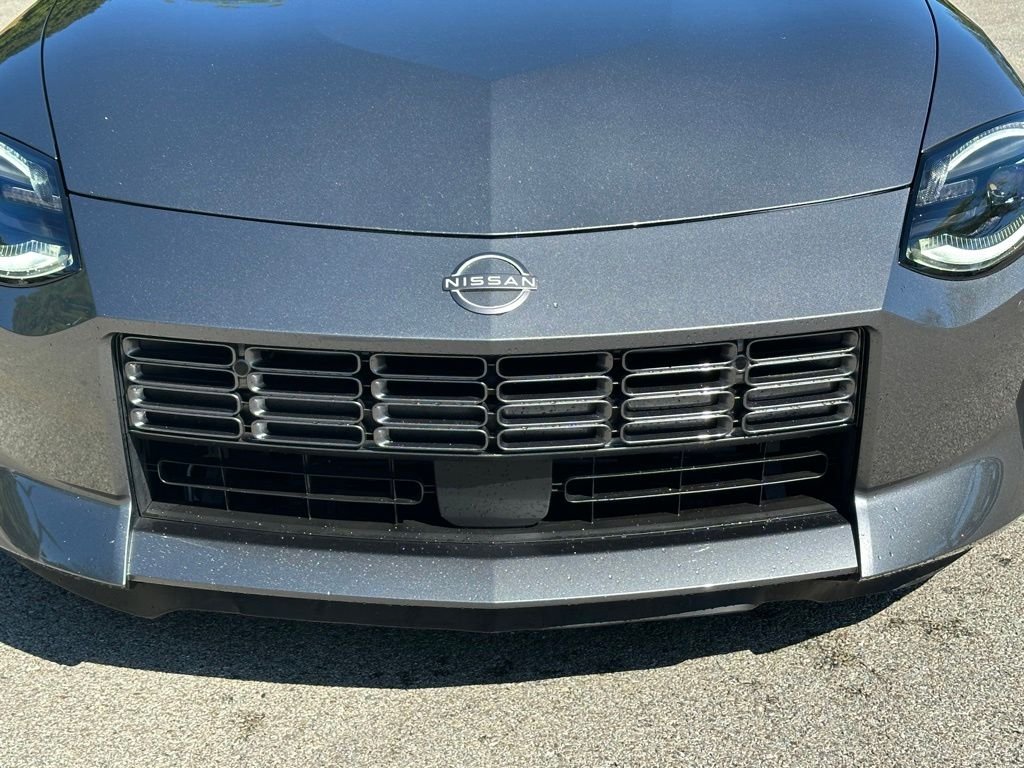 Used 2025 Gray Nissan Performance image 11