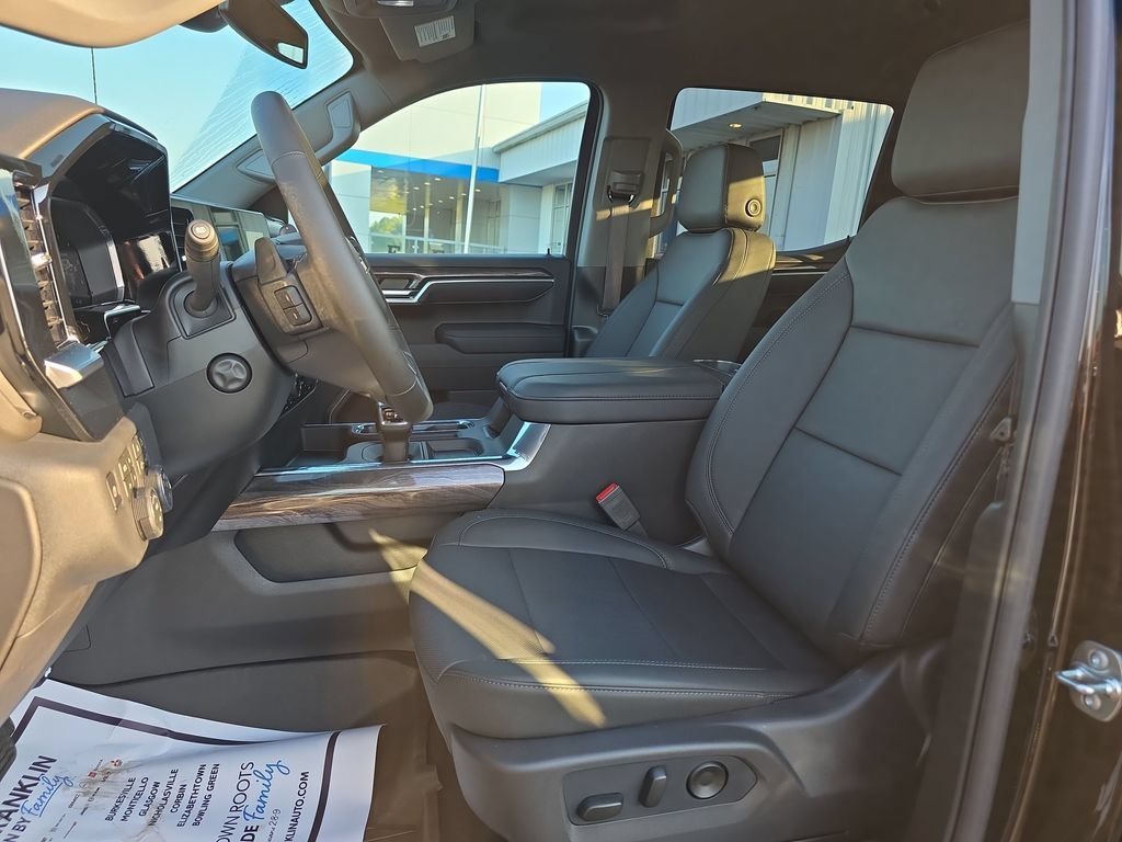 2026 Chevrolet Silverado 1500 LTZ - Photo 12