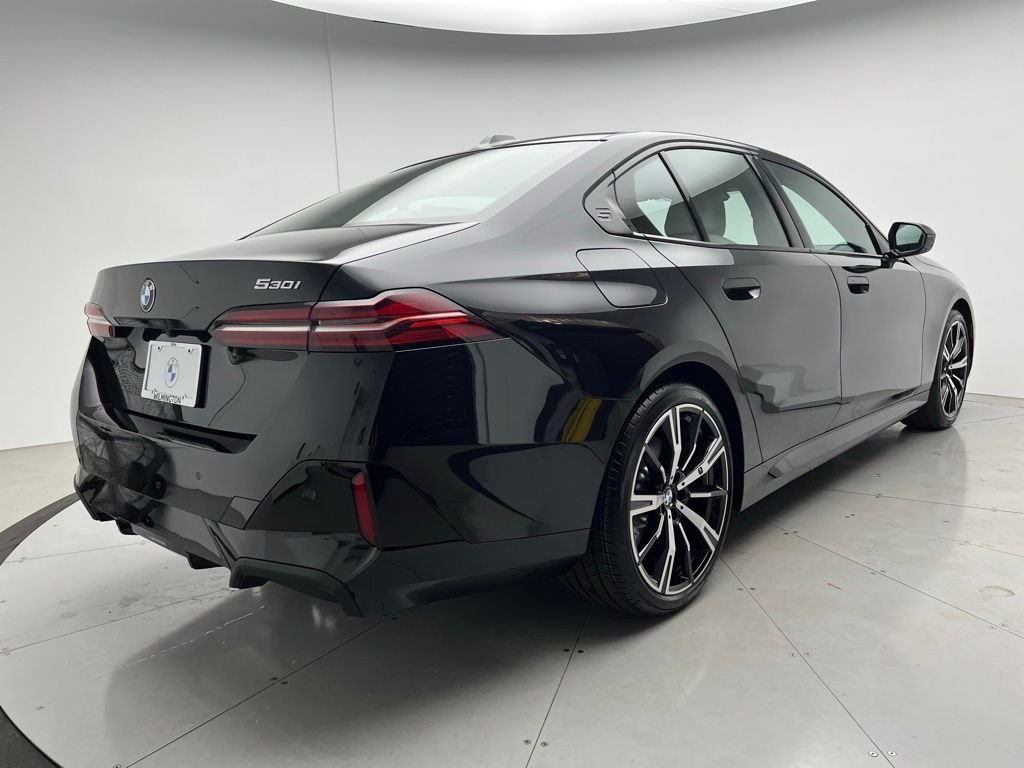 2026 Bmw 530i photo 2