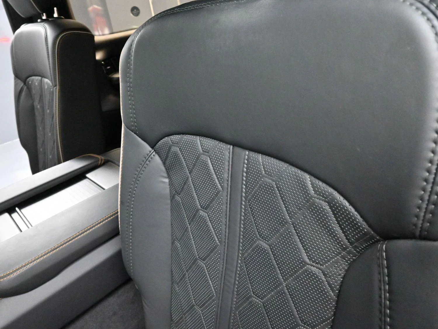 Used 2024 Black Jeep Series III Obsidian image 32