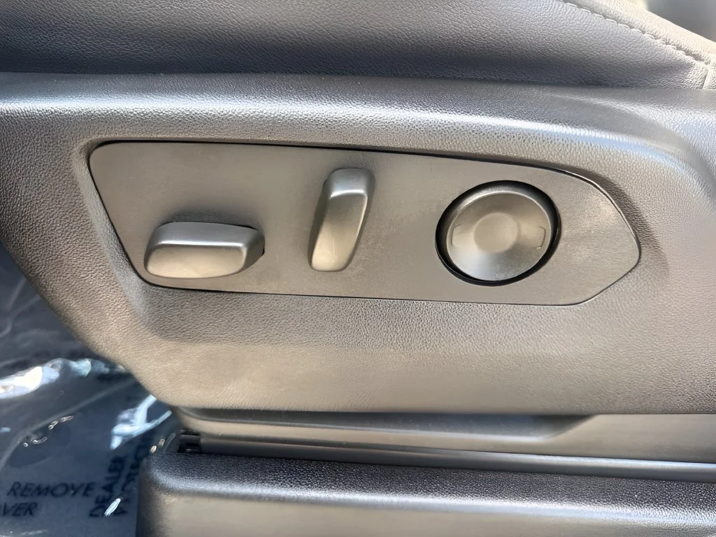 Used 2025 Black Chevrolet LT image 10