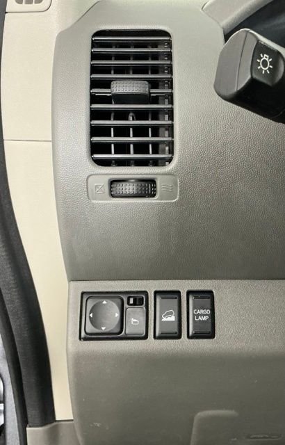 Used 2021 Gray Nissan SV image 13