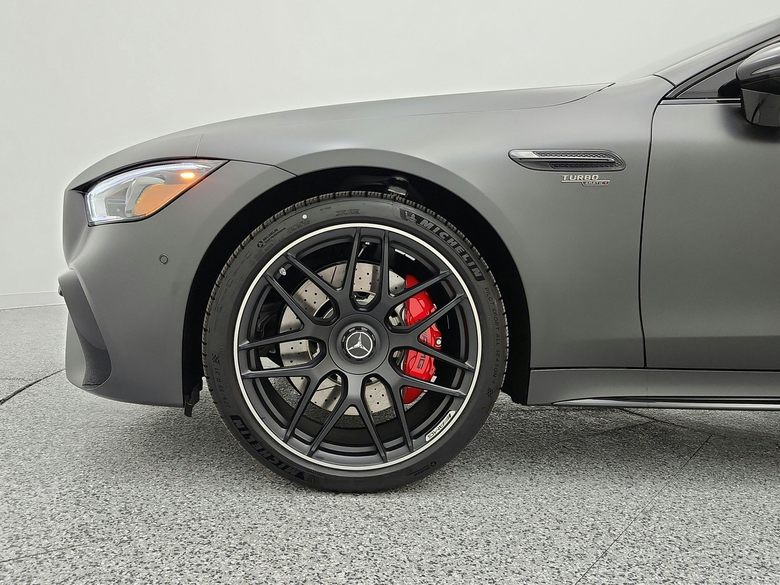 New 2026 MANUFAKTUR Graphite Grey Magno Mercedes-Benz AMG® GT 43 4-Door Coupe image 12